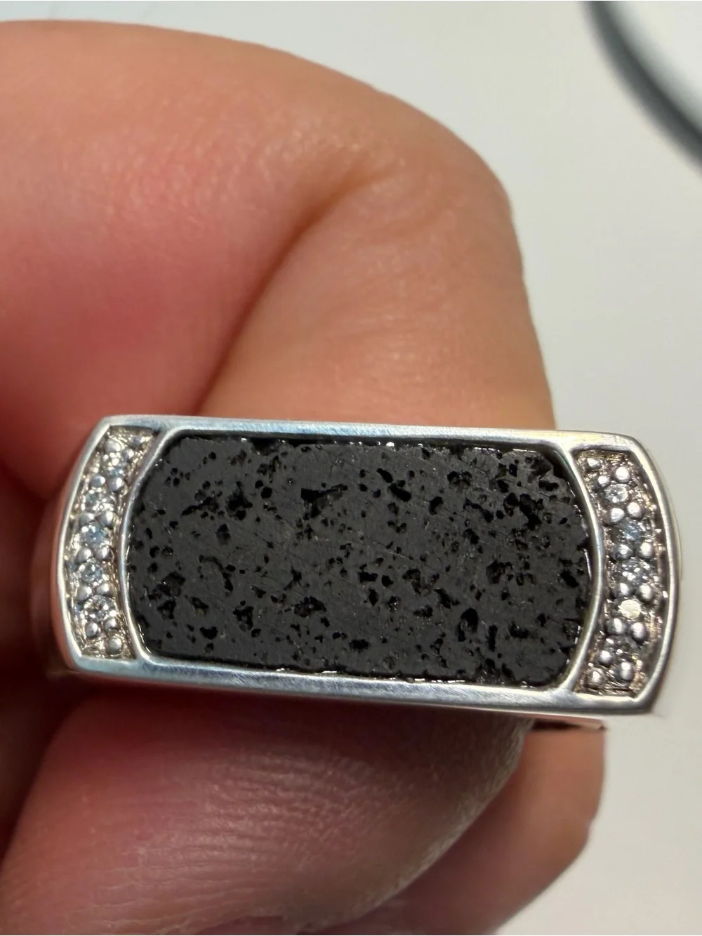 John Hardy Classic Chain Band Signet Ring with Black Volcanic and Diamonds Sz 10
